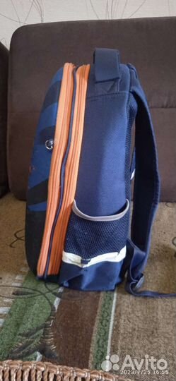 Школьный рюкзак