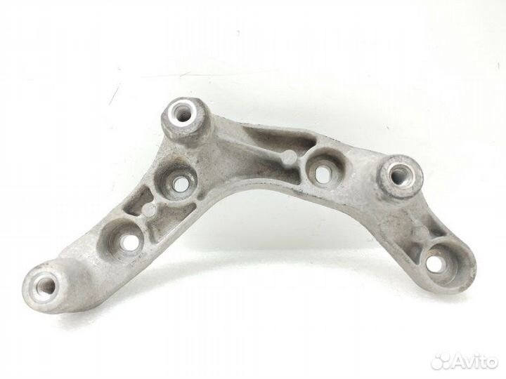 Кронштейн редуктора Mercedes-Benz Glc-Class W253