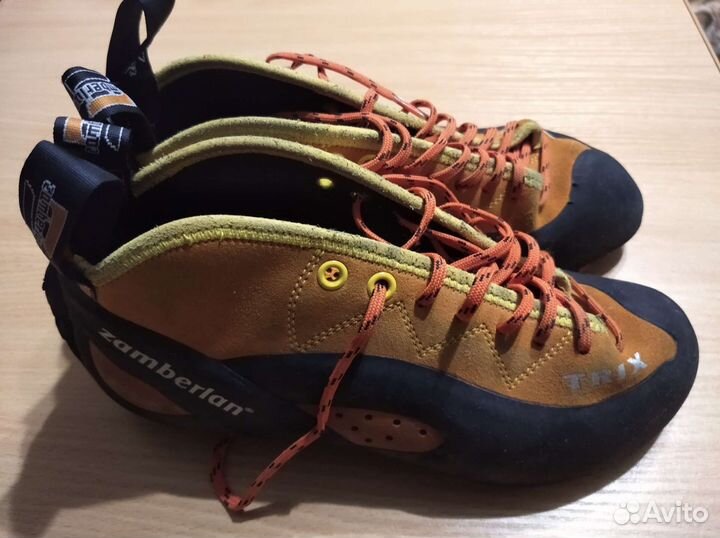 Скальные туфли Zamberlan Trix