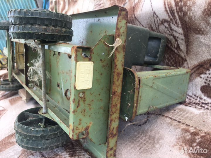 Игрушка кран СССР