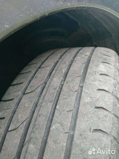 Continental ContiPremiumContact 2 215/55 R17