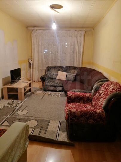 3-к. квартира, 50 м², 3/5 эт.