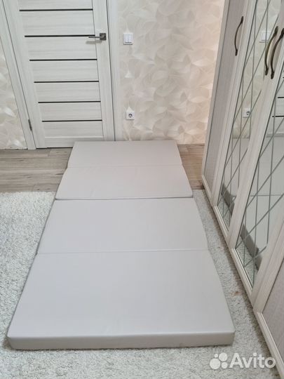 Мат гимнастический складной