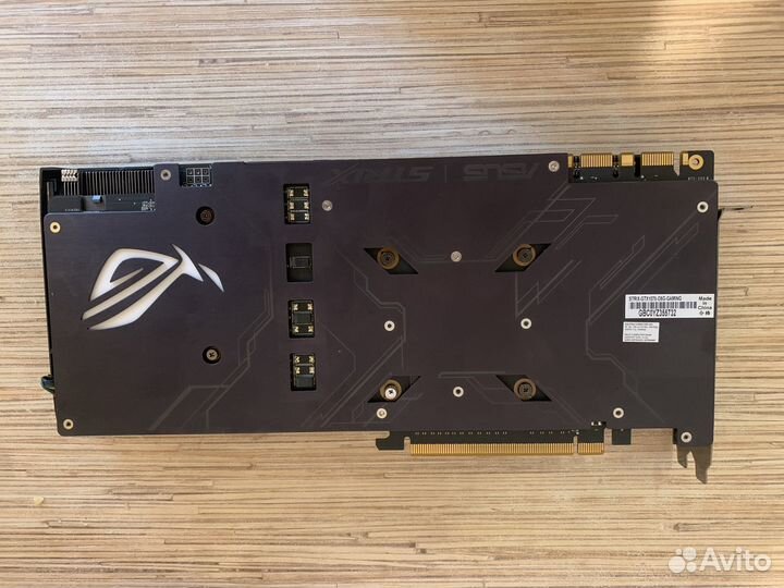 Видеокарта Strix GTX 1070 8gb ddr5 256bit