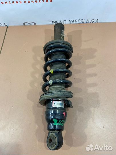 Амортизатор передний правый Infiniti Qx56 Z62