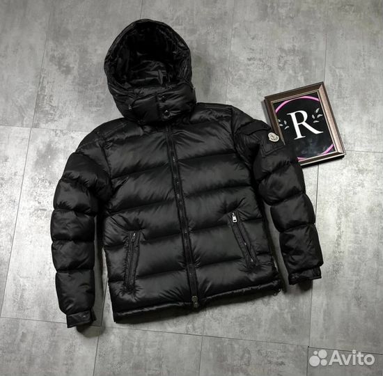 Зимние куртки Moncler