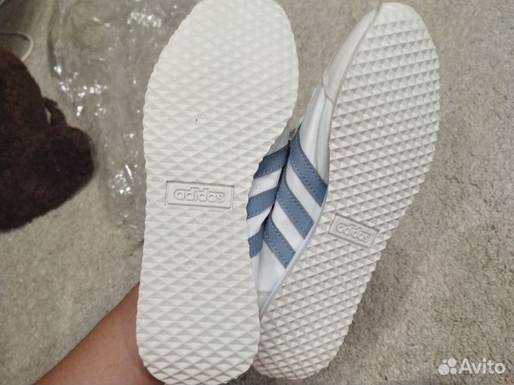 Кроссовки adidas