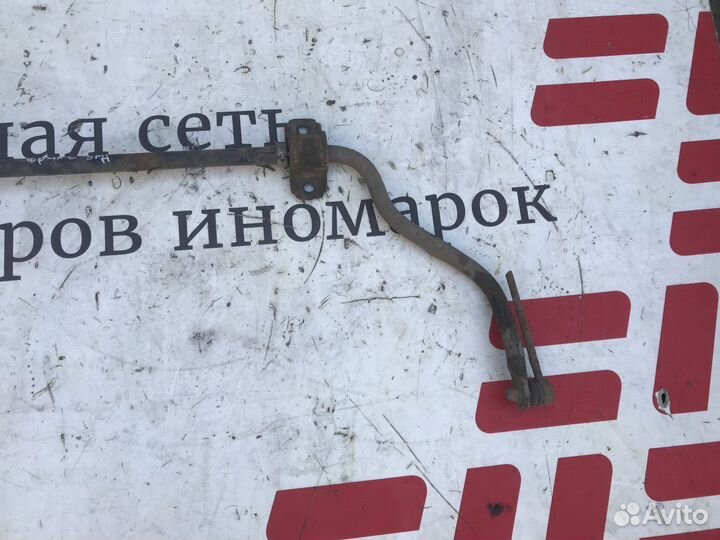 Стабилизатор задний Land Rover Freelander