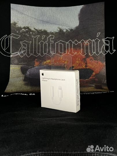 Переходник/Адаптер Apple Lightning to Jack 3.5mm