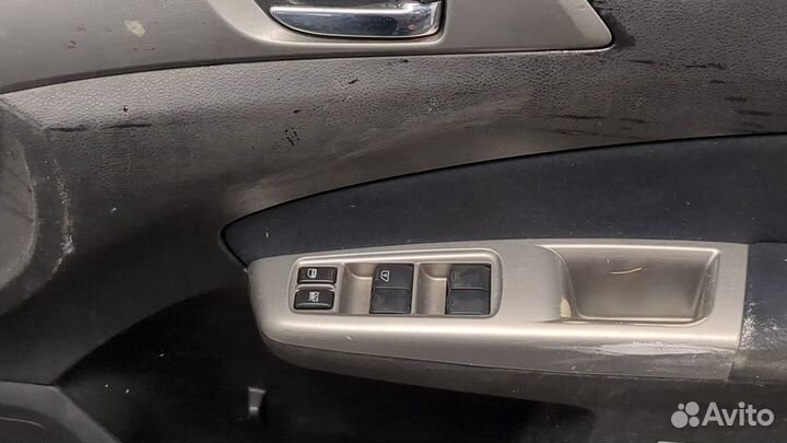 Дверь правая передняя Subaru Forester (S12)