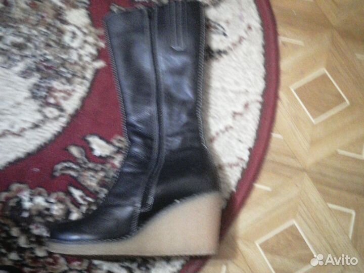 Сапоги женские натуральная кожа новые 37 размер