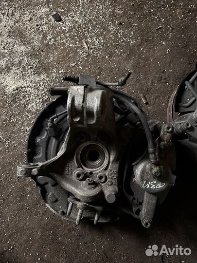 Кулак поворотный passat CC 3.6 тормоза 345мм