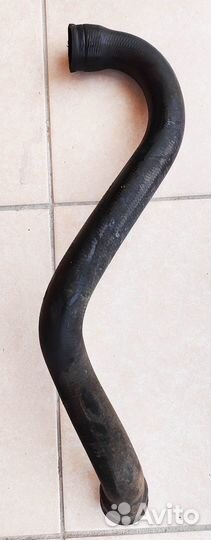 Патрубок от радиатора mercedes 210