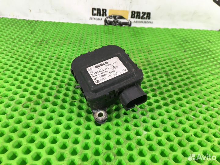 Моторчик привода заслонок отопителя Audi A6