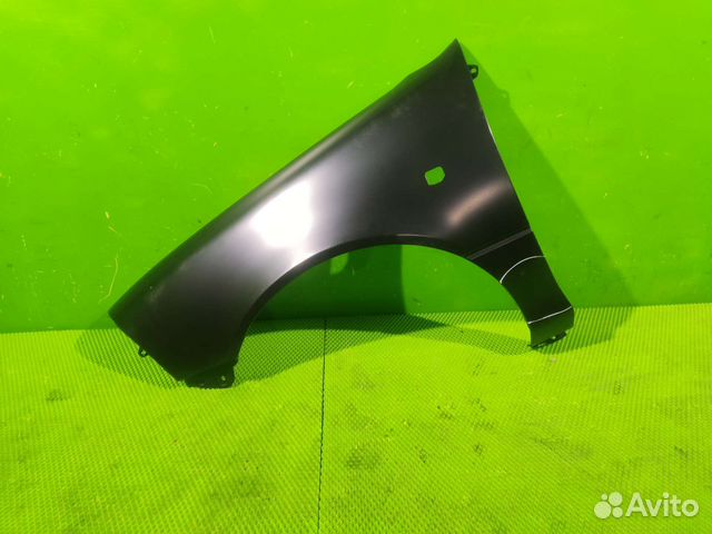 Крыло левое Suzuki Grand Vitara 99-03 USA