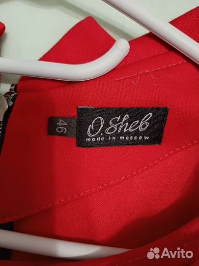 Платье красное