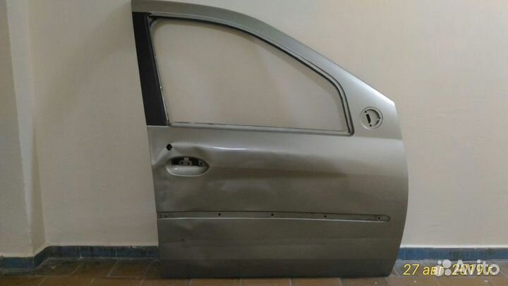 Дверь Renault logan. Артикул 801001895R