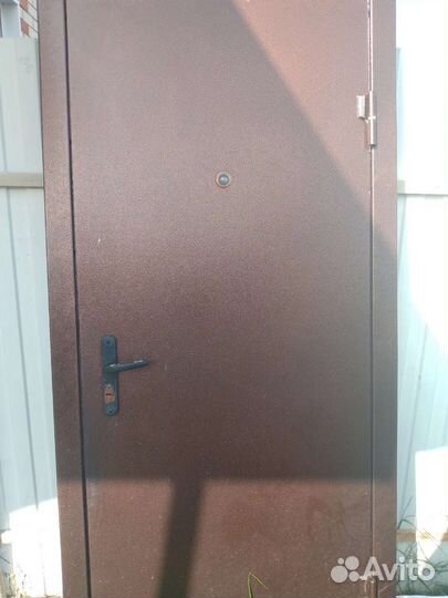 Дверь входная железная бу