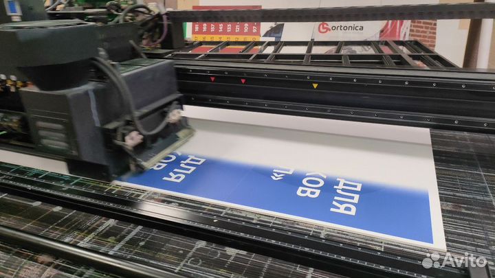 Печать табличек на пластике