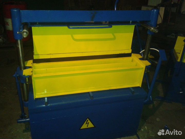 Вибропресс для бордюров