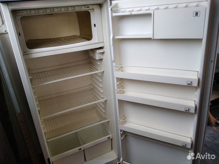Продам холодильник б/у