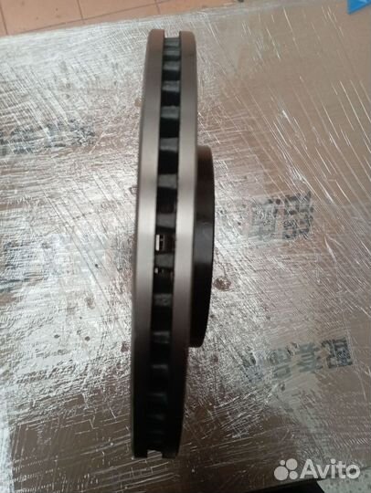 Диски тормозные передние на Haval F7