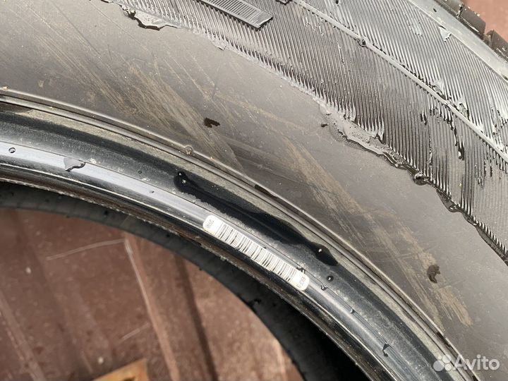 Bridgestone Dueler H/L 33 235/65 R18