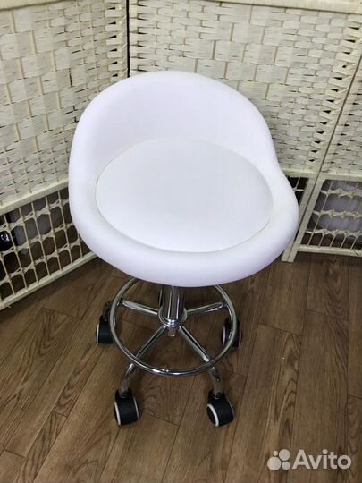Стул белый мастера