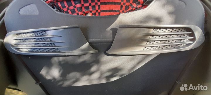 6RU 853665.c Решётка левая без птф Поло седан