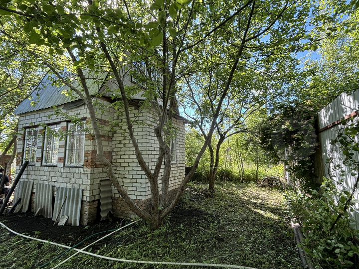 Дача 14 м² на участке 5 сот.