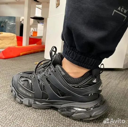 Balenciaga track 3