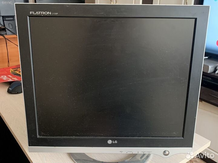 Монитор LG