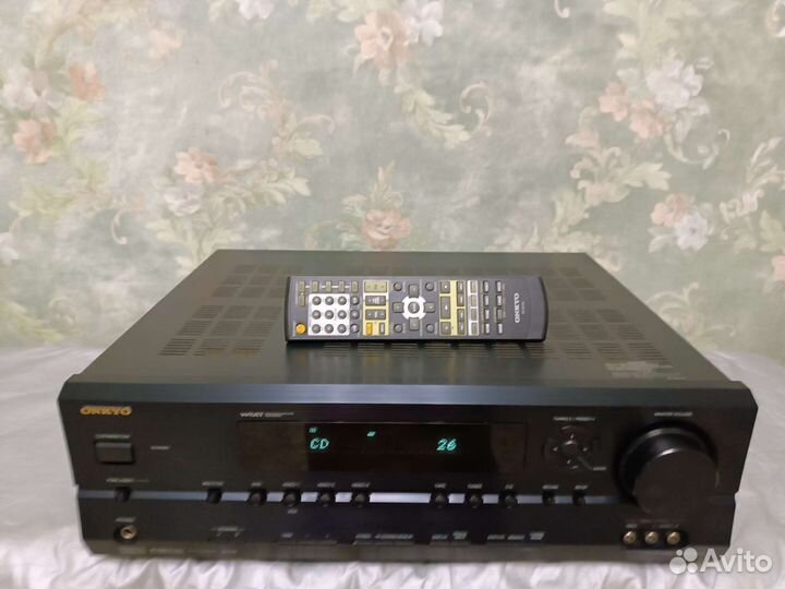 Ресивер, усилитель Onkyo TX-SR504E