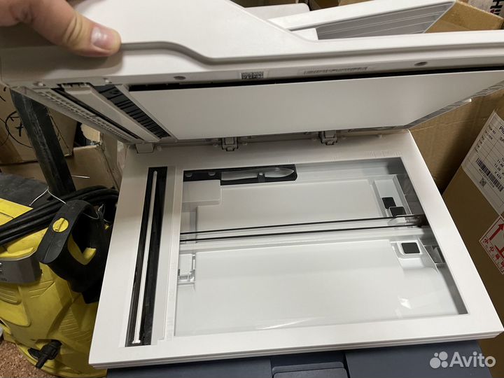 Продаю цветной мфу Xerox c235
