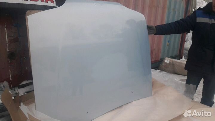 Новый окрашенный капот ваз 2115 цвет Кристал