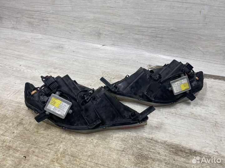 Фара Mitsubishi Outlander Xl