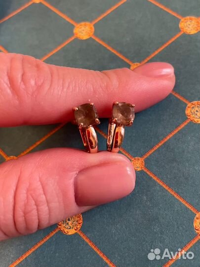 Золотые сережки