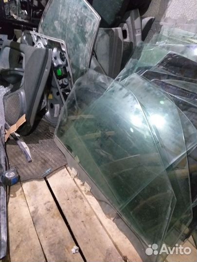 Стекло переднее правое Nissan Pulsar