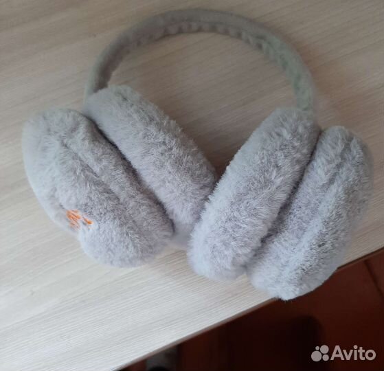 Меховые наушники