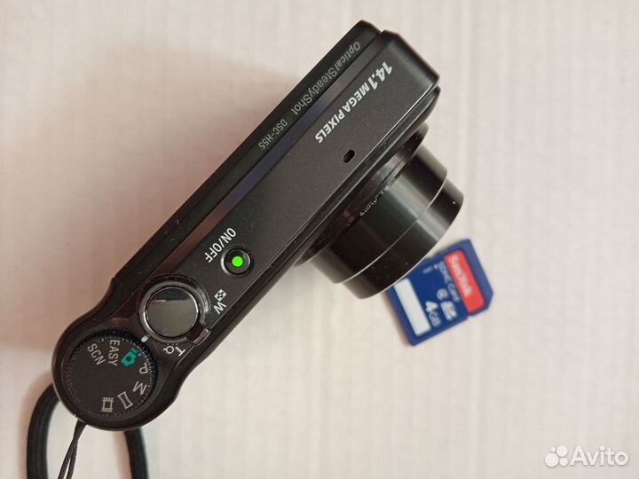 Цифровой фотоаппарат Sony