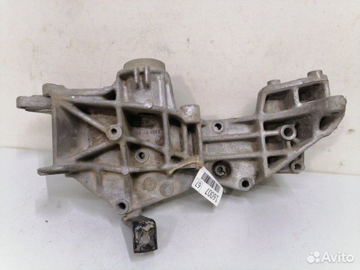 Кронштейн генератора Audi A4 B5