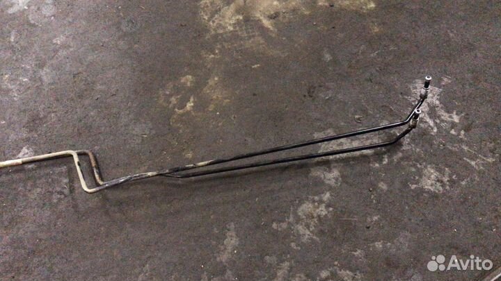 Шланг заднего гидростаьилизатора на BMW E70