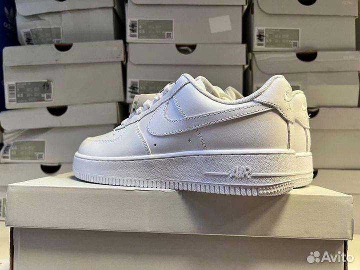Nike Air Force 1 White