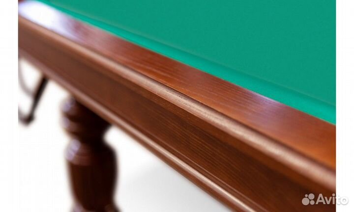 Стол для пирамиды 