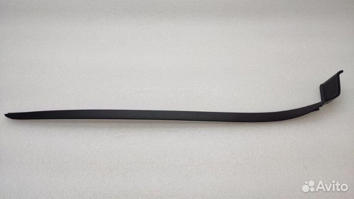 Молдинг лобового стекла правый Kia K5 DL3 G4NA