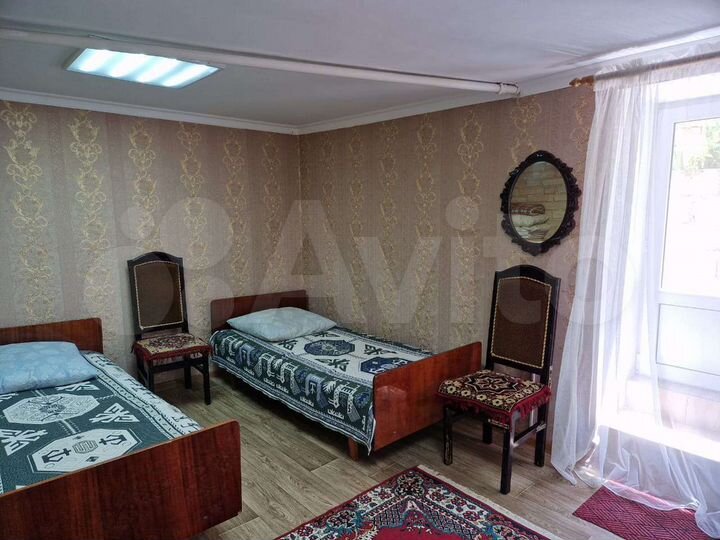 Комната 17 м² в 5-к., 1/2 эт.