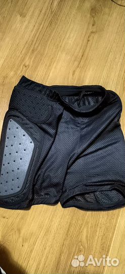 Защита спины, шорты
