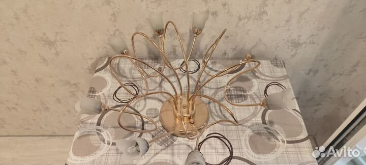 Люстра потолочная 8 рожков