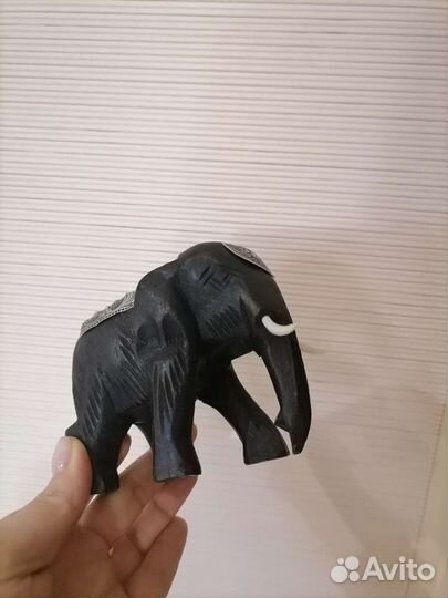 Фигурка слона (деревянная)