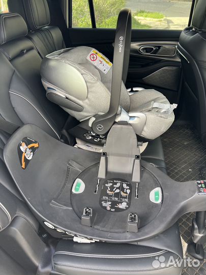 Автокресло Cybex Cloud T i-Size Koi Crystalized